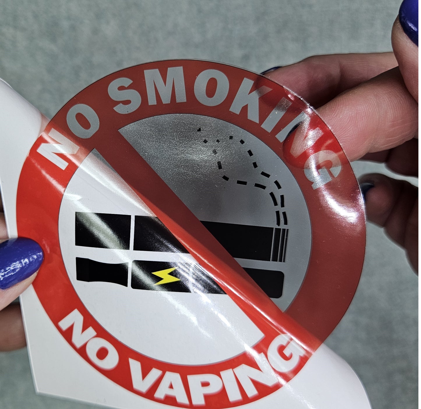 Transparent background & Laminated - No Smoking No Vaping Signs Vinyl Stickers 10 cm diameter. Choose per Unit, or 5 signs and get 1 Free, or 10 signs and get 2 Free.