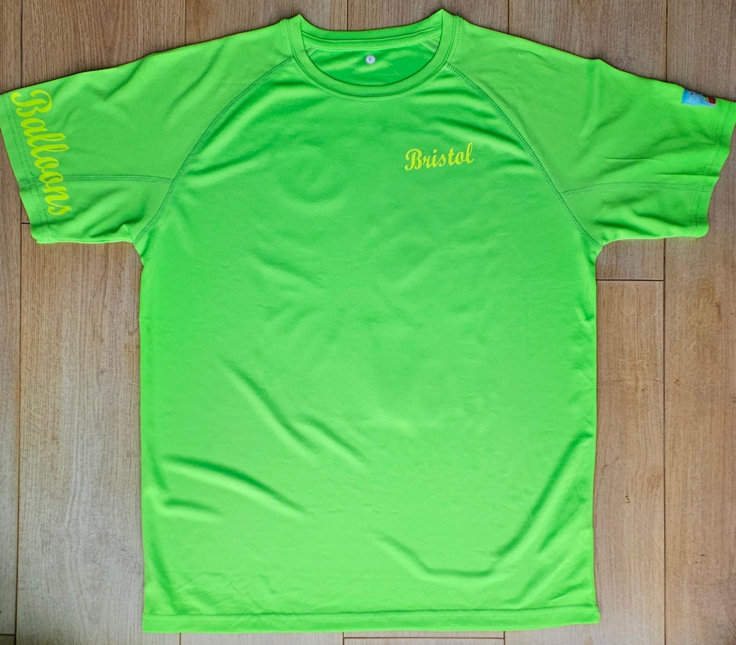 Lime Green. T-Shirts with Hot Air Balloons in Bristol Graphics for Adults. High quality sport Aircool Tees. Lime Green colour.