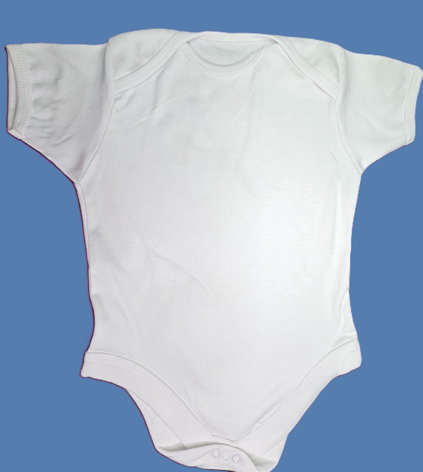 Prince Charming Froggy. Cute Design Embroidered on Organic Cotton Long and Short Sleeve Baby Bodysuit. Comfortable and soft.