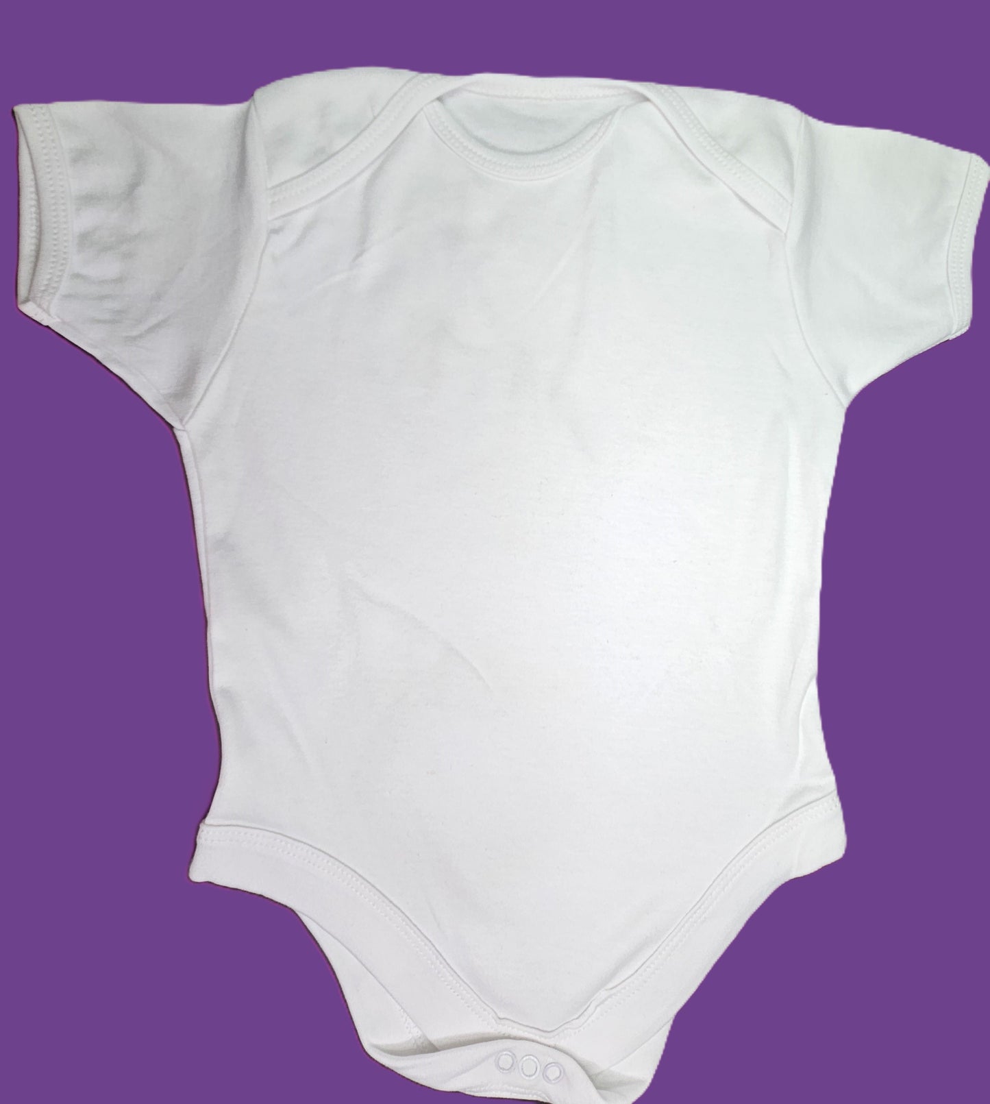 Prince Charming Froggy. Cute Design Embroidered on Organic Cotton Long and Short Sleeve Baby Bodysuit. Comfortable and soft.