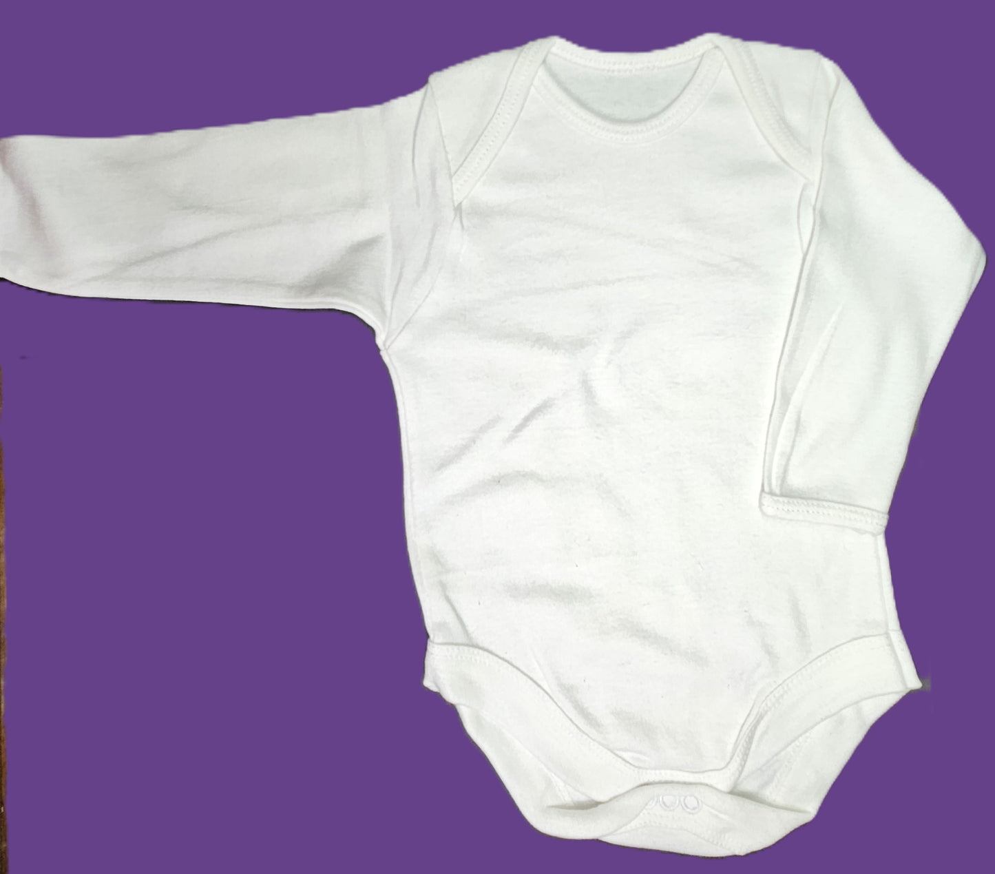 Prince Charming Froggy. Cute Design Embroidered on Organic Cotton Long and Short Sleeve Baby Bodysuit. Comfortable and soft.